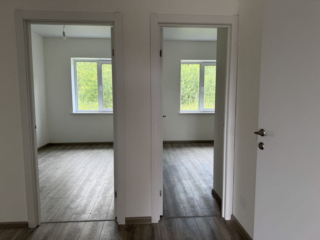 Дом на участке 10 сот