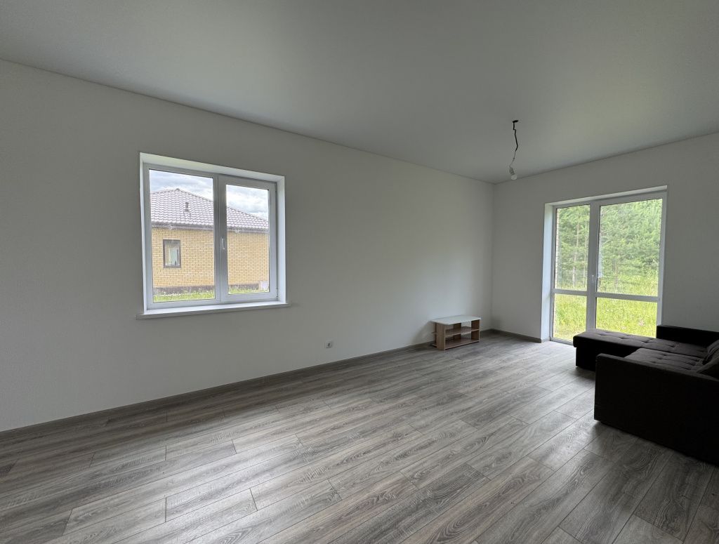 Дом на участке 10 сот