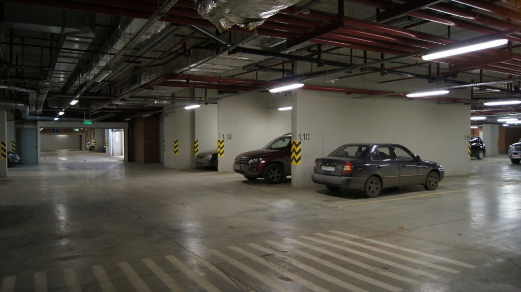 Место в подземном паркинге в БЦ «Манхэттен»