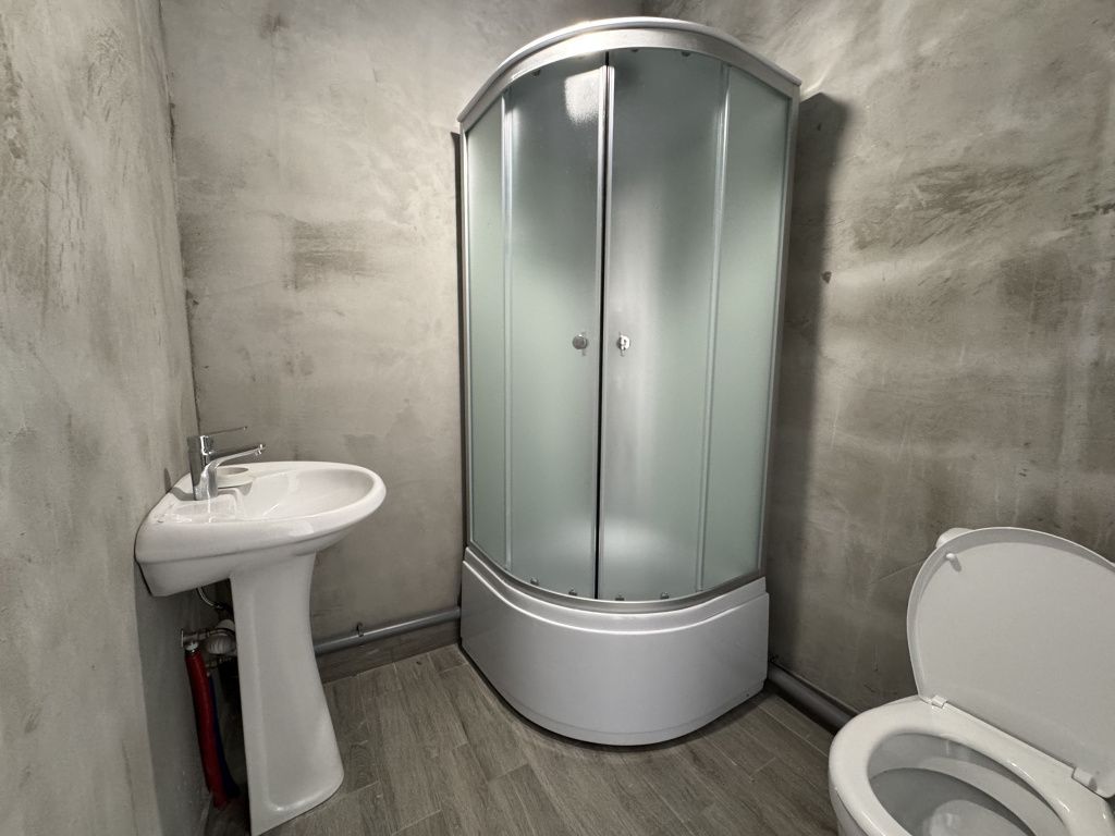 Дом на участке 10 сот