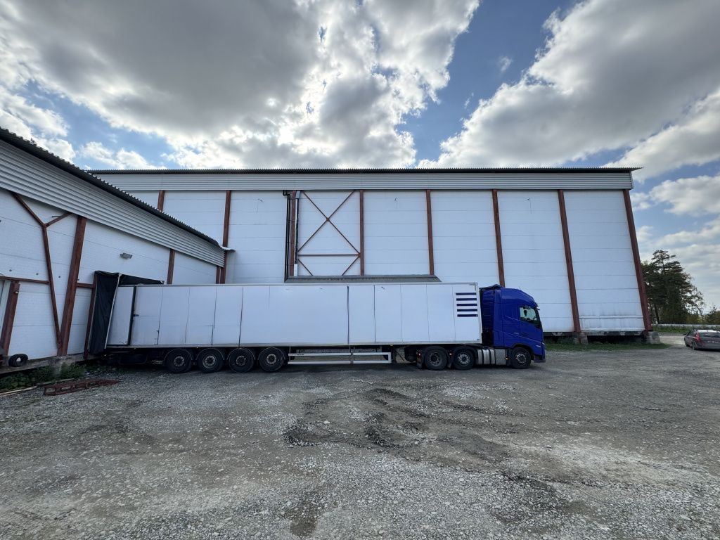 Морозильный склад в производственно-складском комплексе