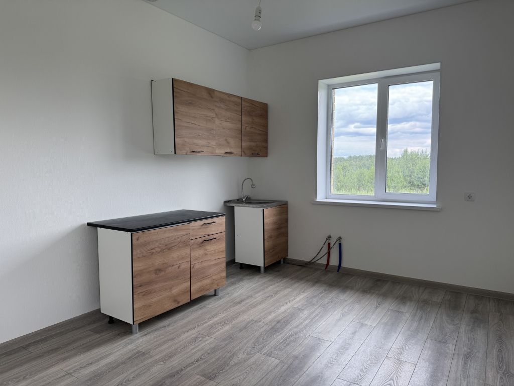 Дом на участке 10 сот